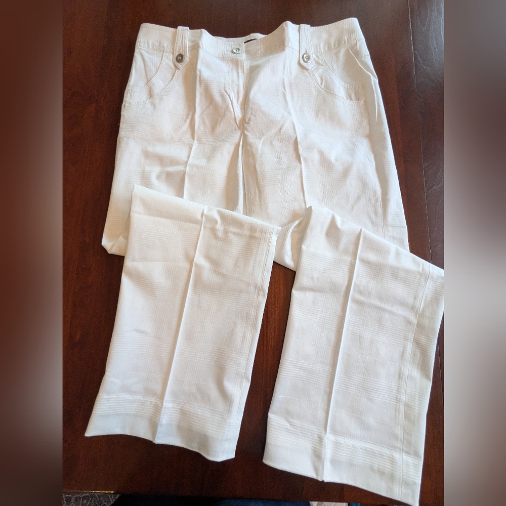Sharagano Women's Textured White Pants, Size 14